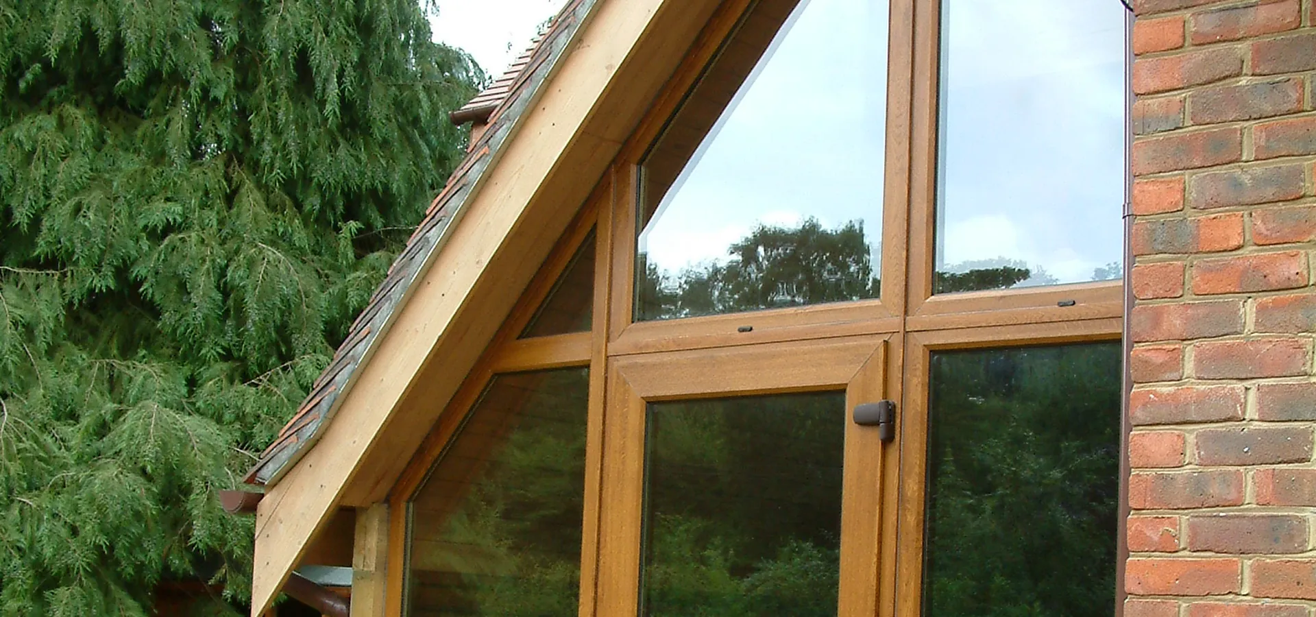 Bay Windows Clapton